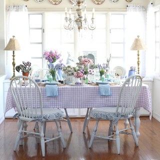 Elevate Your Easter Celebration: A Stylish Table Setting Guide by Claudia Fabiana