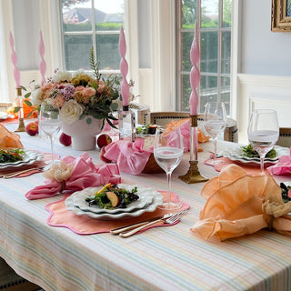 A Perfectly Peachy Tablescape for a Summer Dinner Party