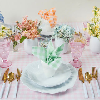 The Timeless Charm of Gingham: Elevate Your Table with Linen Elegance