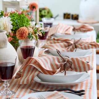 Your Guide To A Fall Table With Layers Of Linen