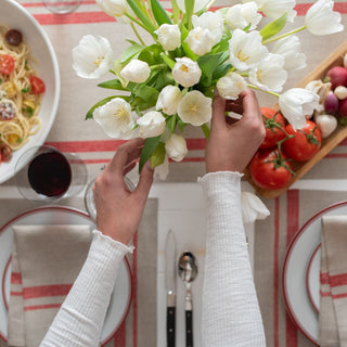 Sip, Snack, & Snuggle: Your Go-To Wine & Cheese Setup for Spontaneous Date Nights (Indoor or Under the Stars)