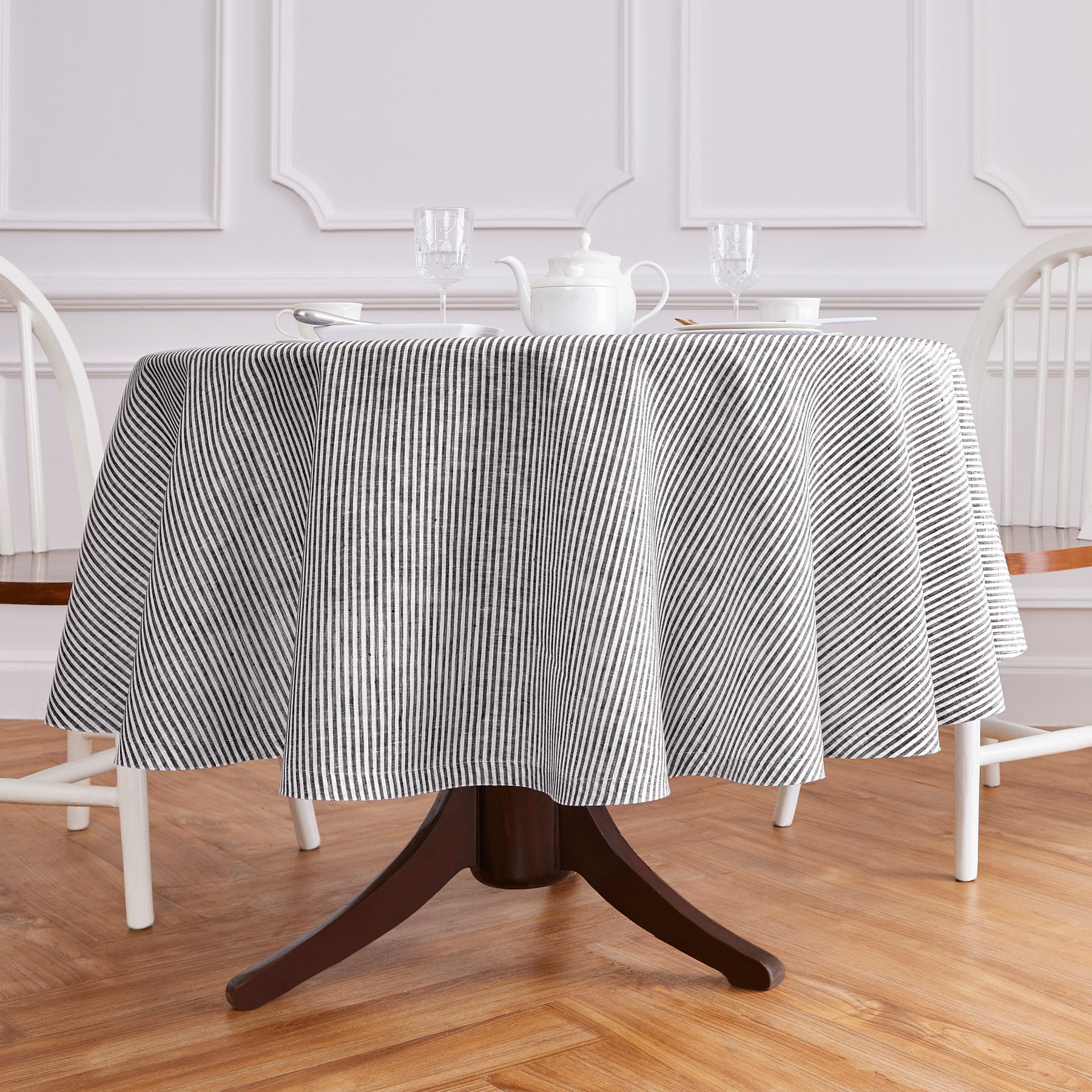 Black and White Narrow Stripe