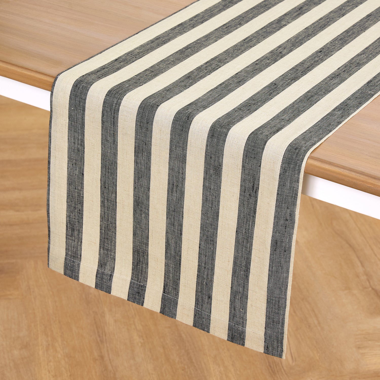 #color_black-&-natural