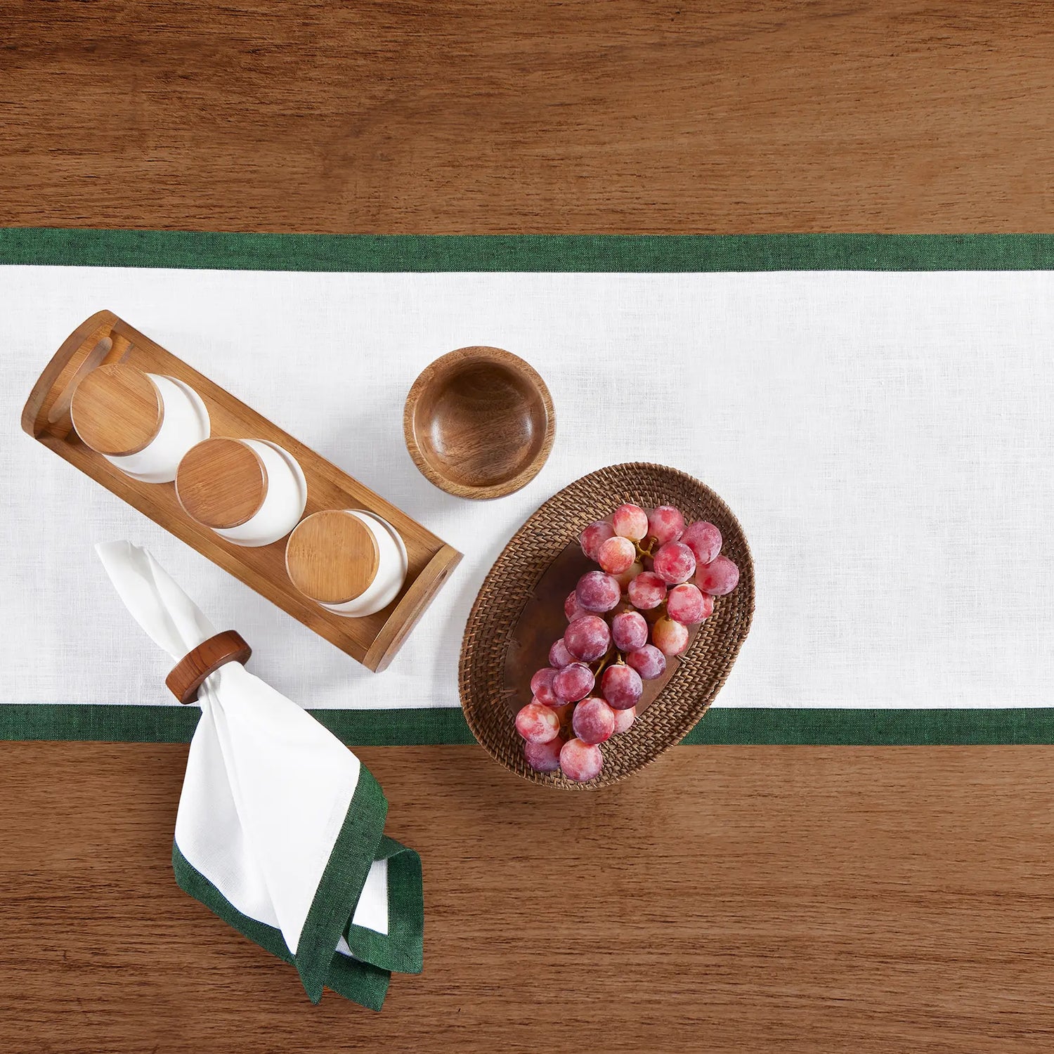 #color_forest-green-&-white