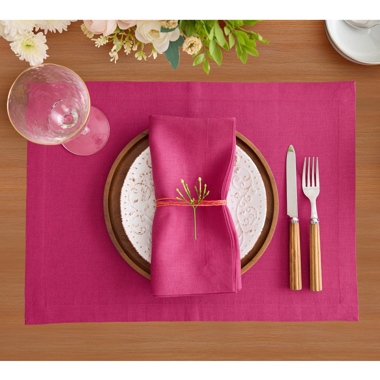 #color_festive-fuchsia