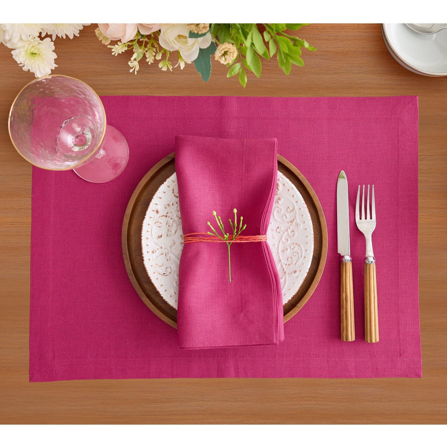 #color_festive-fuchsia