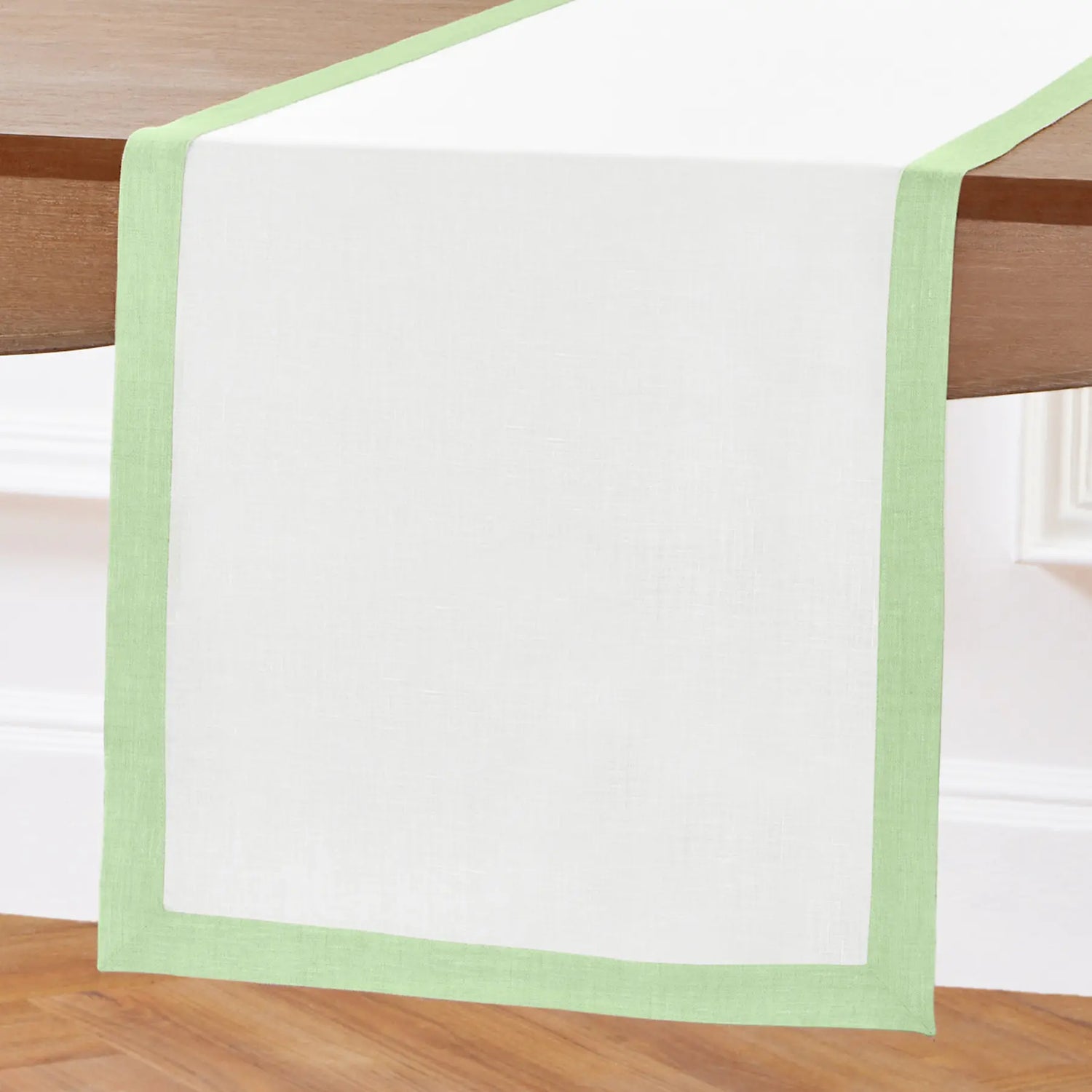 #color_pastel-green-&-white