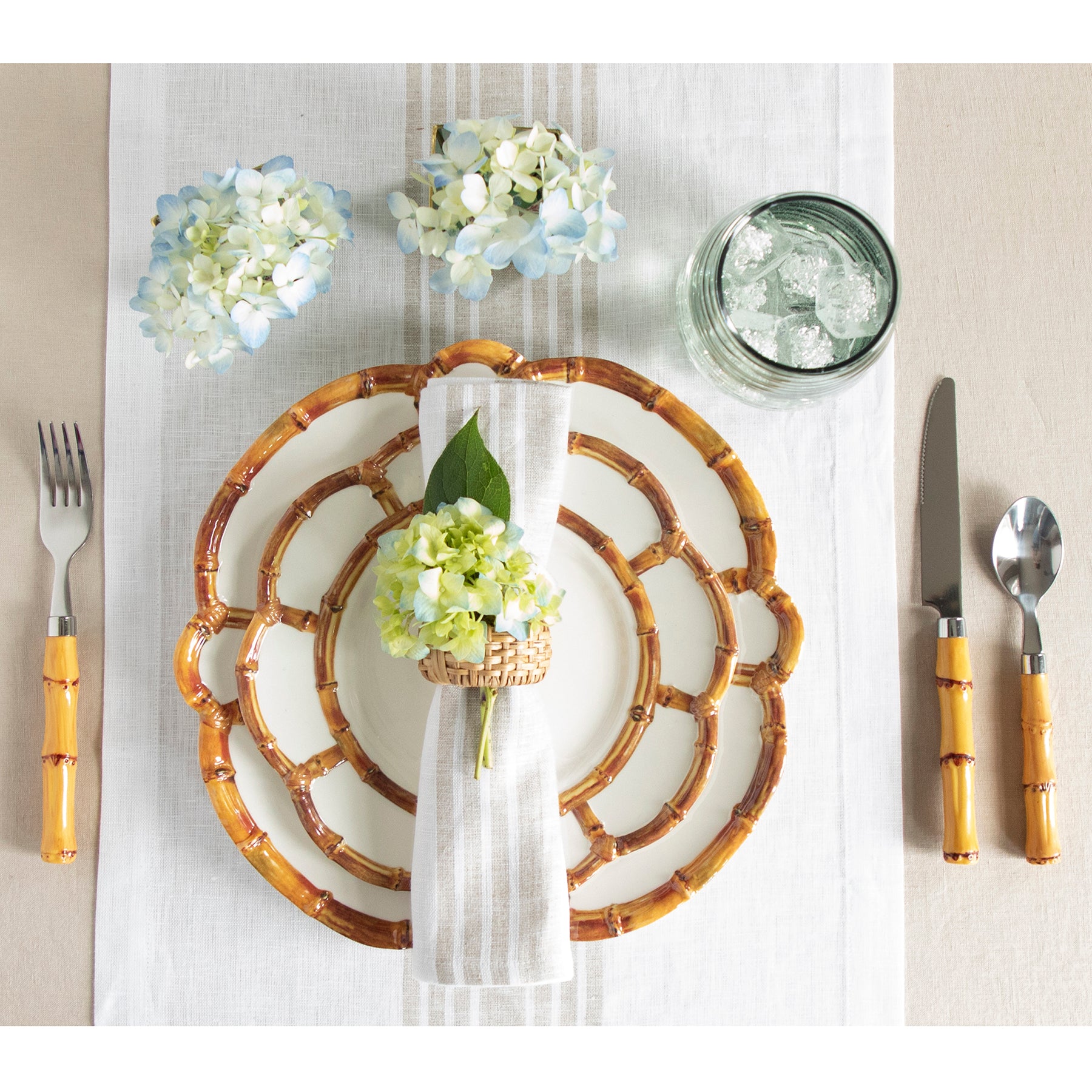 Natural and White Farmhouse